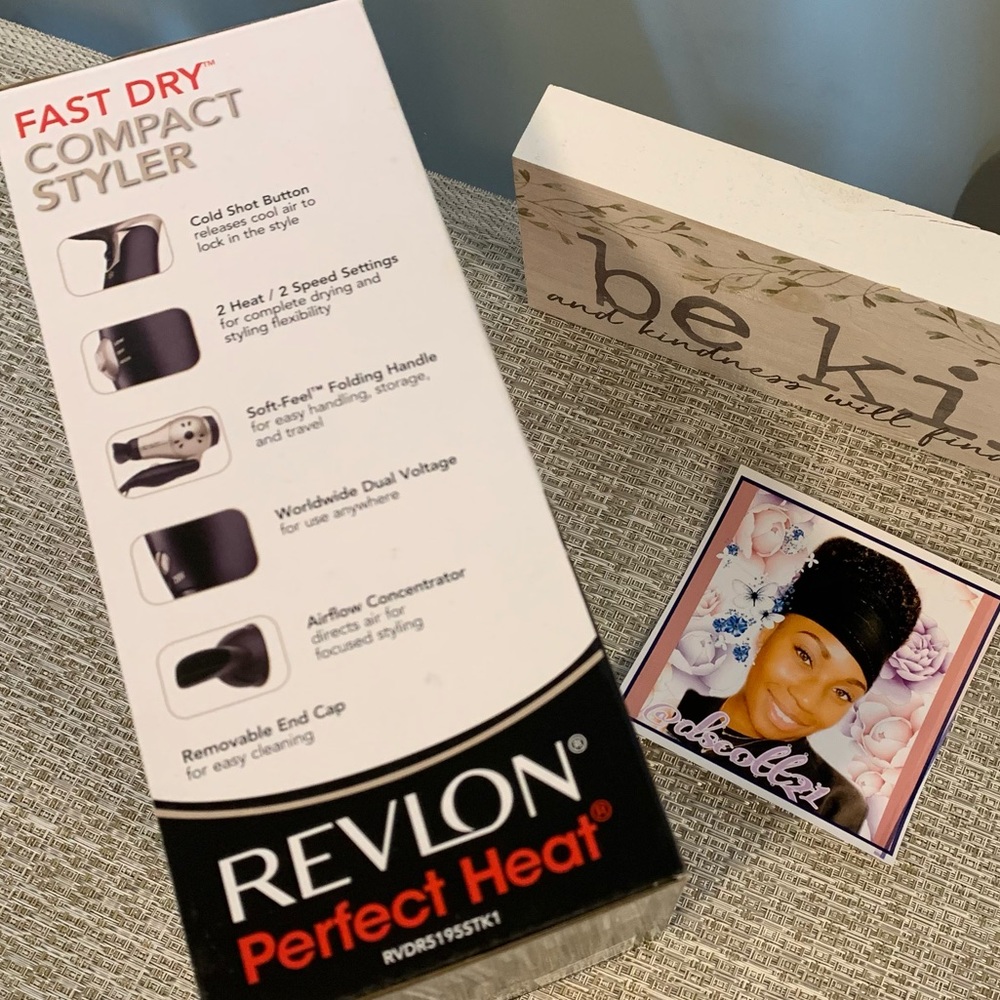 🔥Revlon Compact Dryer - Picture 3 of 4